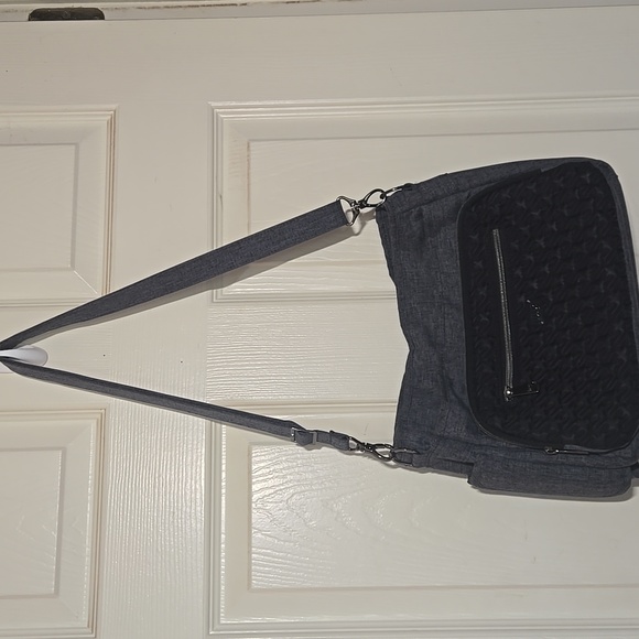 Lug Shimmy SE Crossbody Bag - Picture 2 of 13